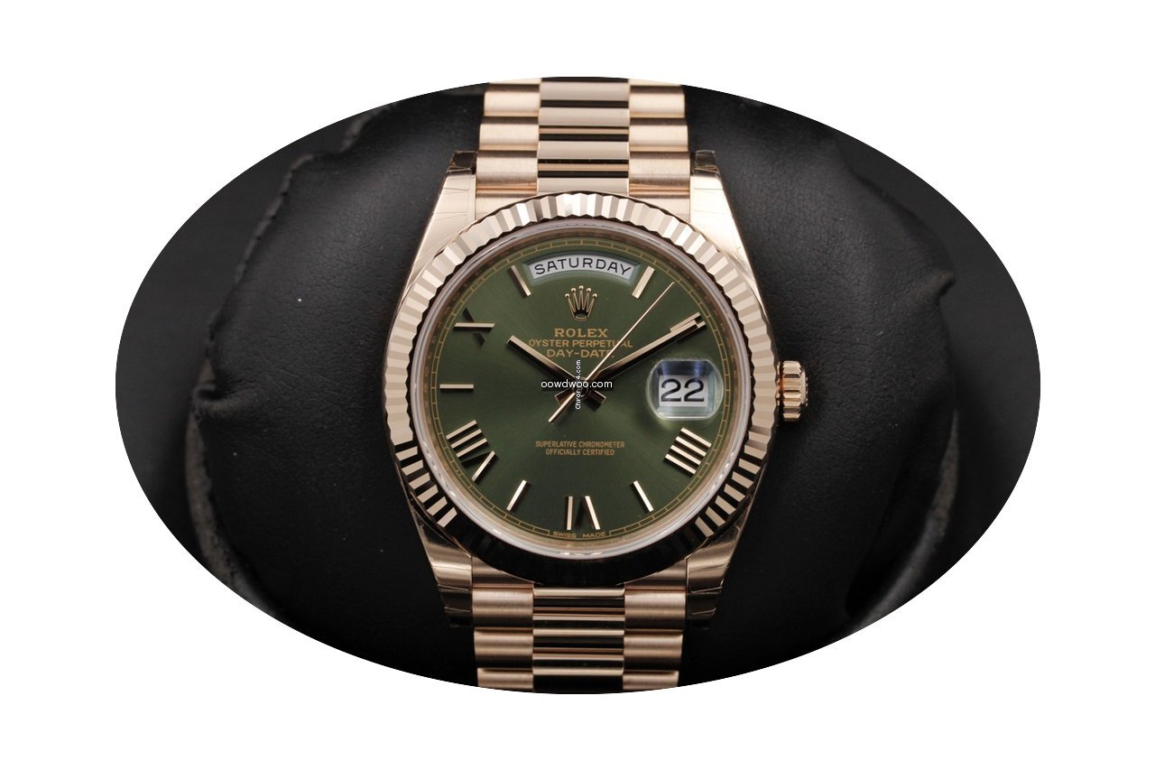 Rolex Day Date 40 228235 Rose Gold...