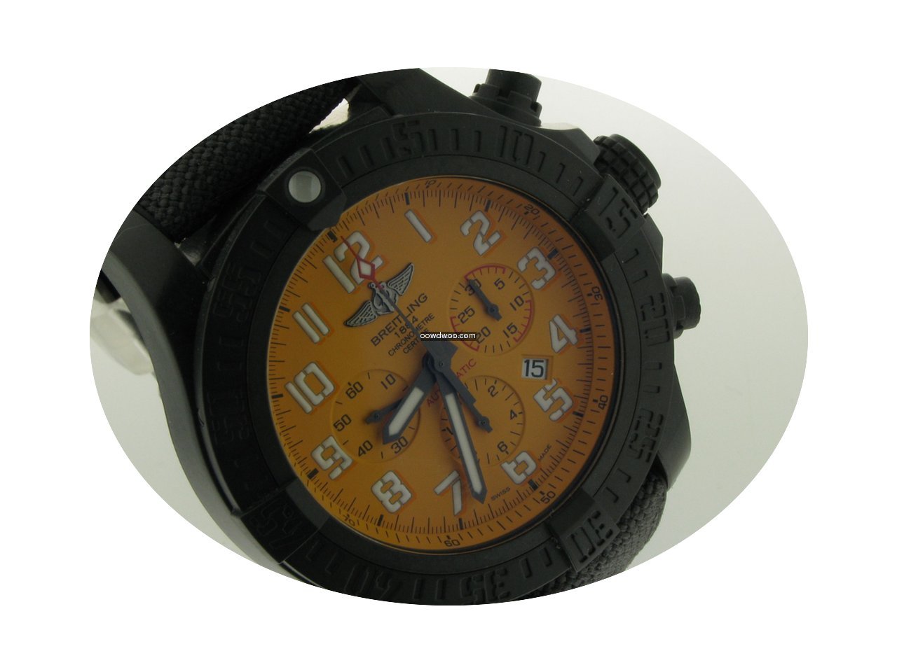 Breitling Avenger Hurricane 12H...