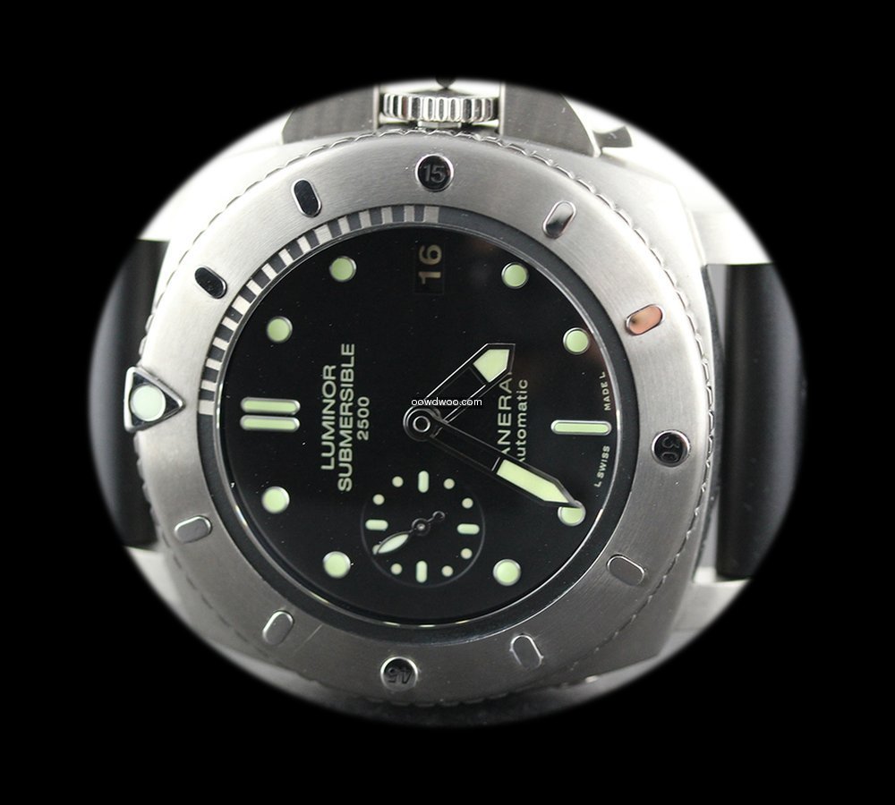 Panerai Luminor Submersible 1950 2500M 3...