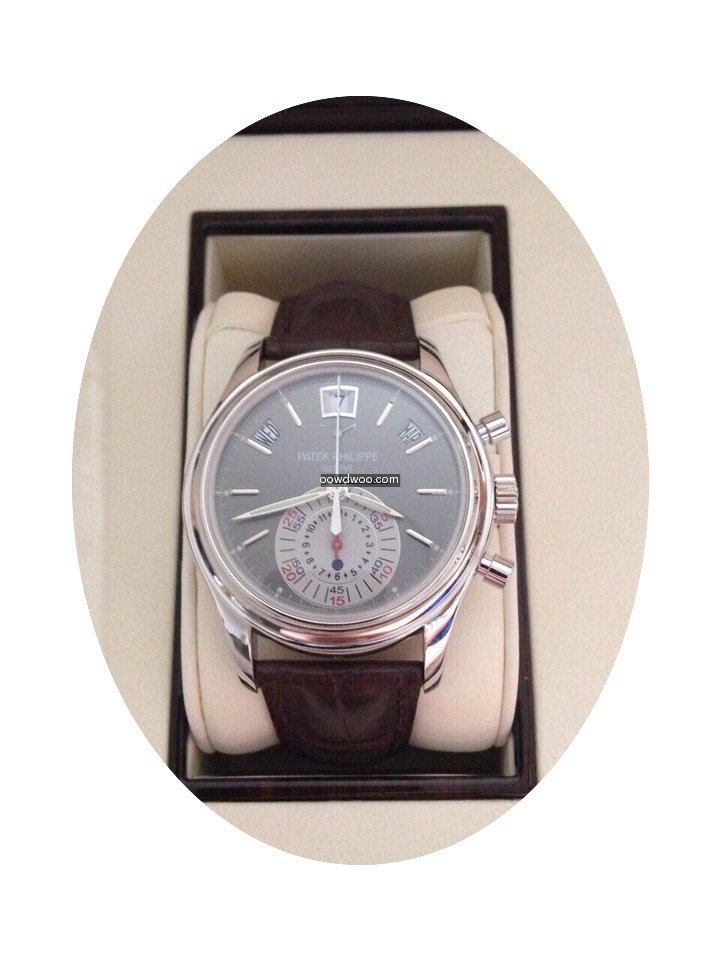 Patek Philippe Annual Calendar Platinum...