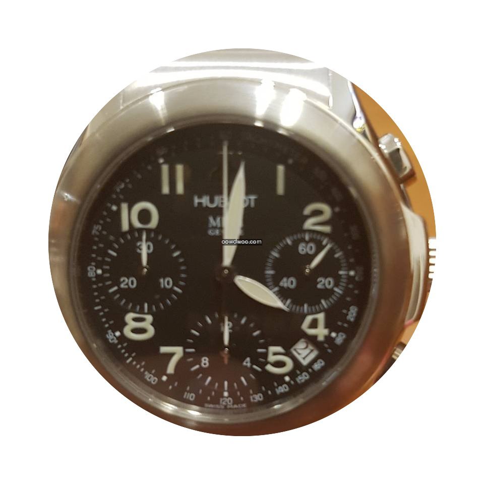 Hublot Elegant Navy Chronograph...