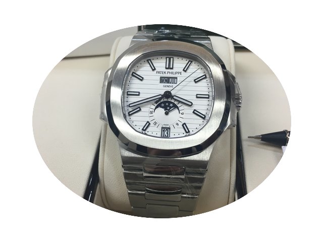 Patek Philippe 5726/1A-010 Nautilus Annu...
