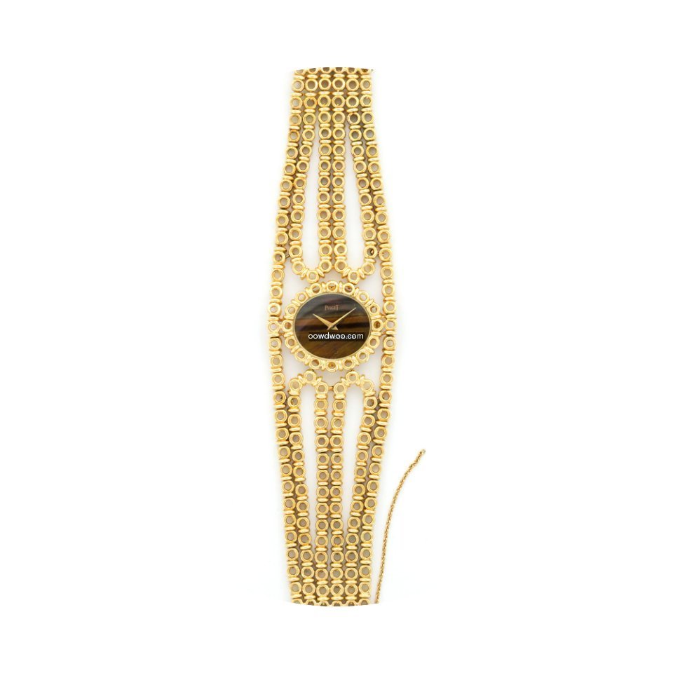 Piaget Yellow Gold Unusual Link Bracelet...