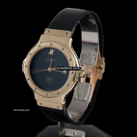 Hublot classic yellow gold lady size...