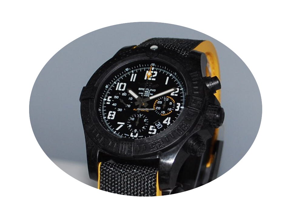 Breitling AVENGER HURRICANE 45...