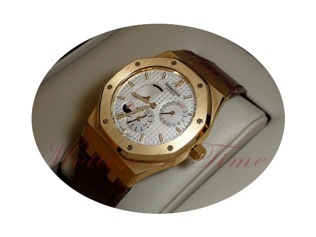 Audemars Piguet ROYAL OAK DUAL TIME POWE...