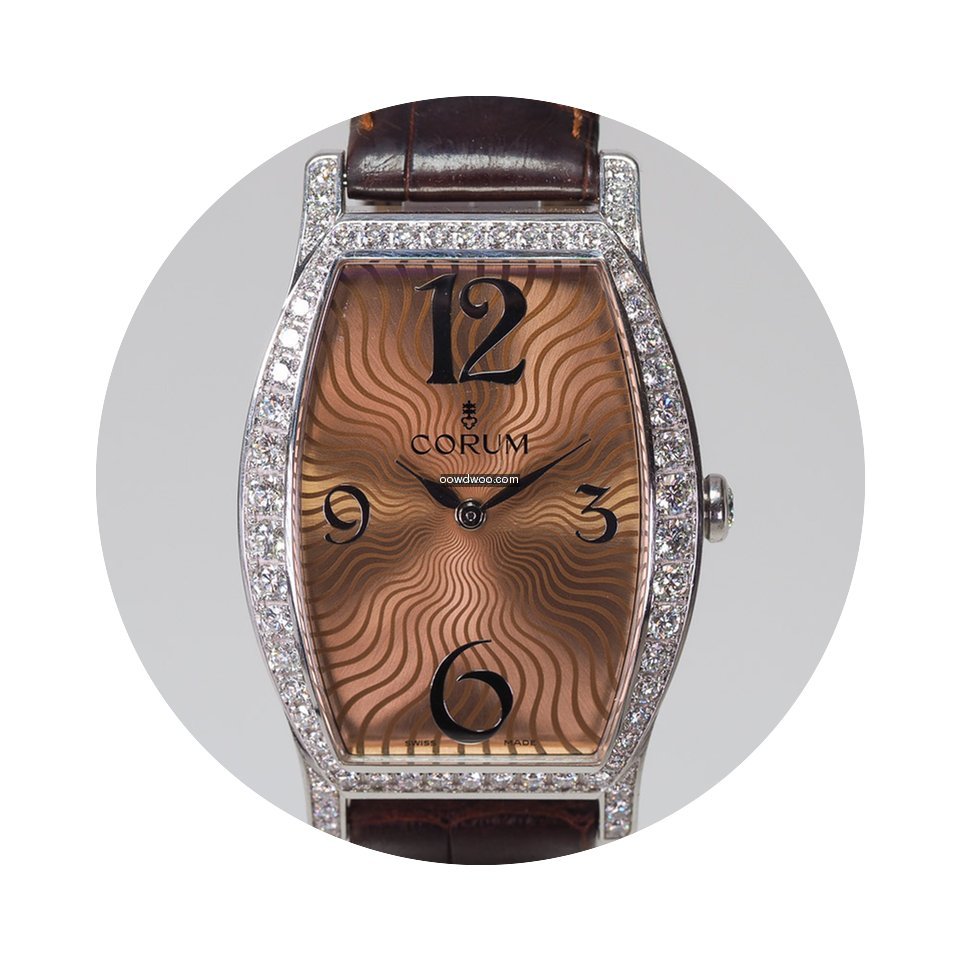 Corum Tonneau...