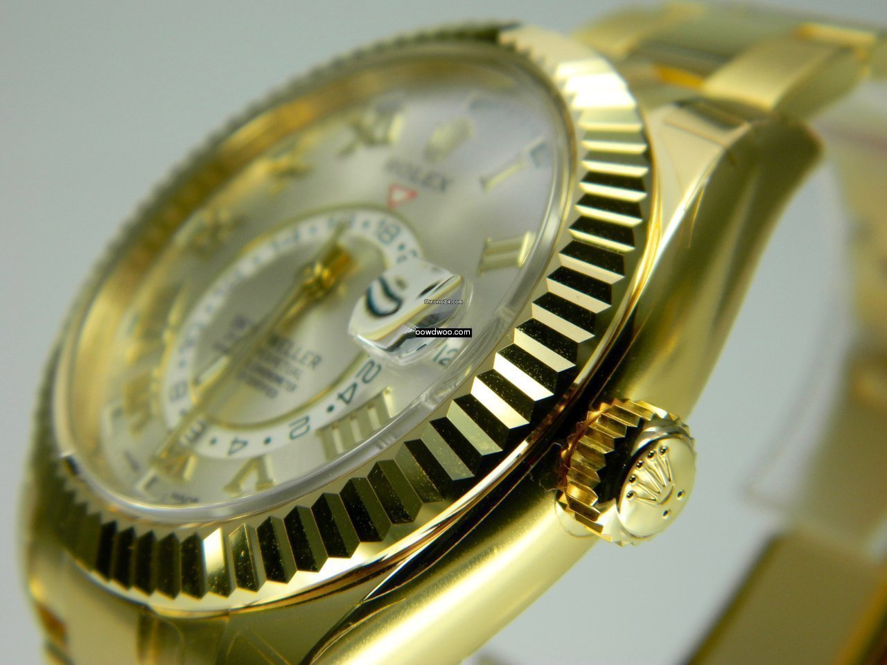 Rolex SKY-DWELLER SILVER DIAL ROMAN   NE...