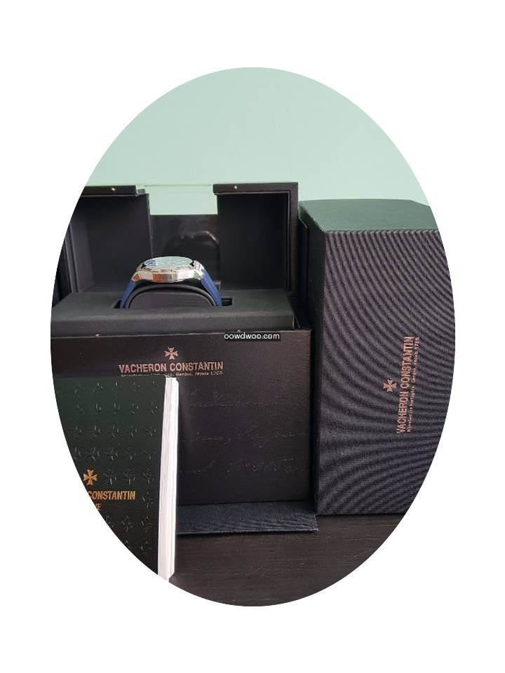 Vacheron Constantin Overseas Dual Time...