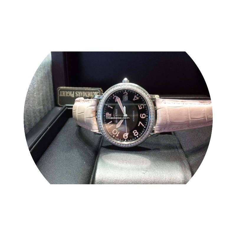 Audemars Piguet Millenary 77217ST...