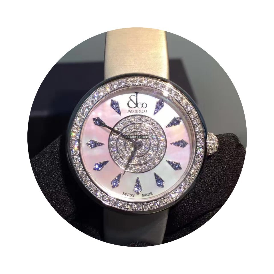 Jacob & Co. BRILLIANT HALF PAVE...