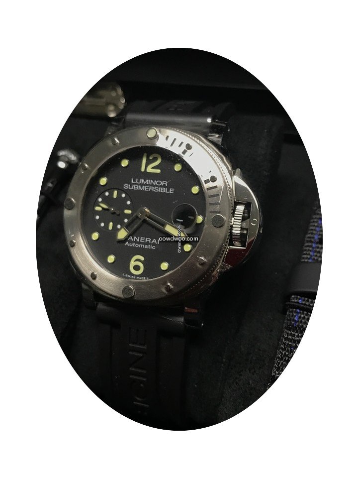 Panerai Luminor Submersible...