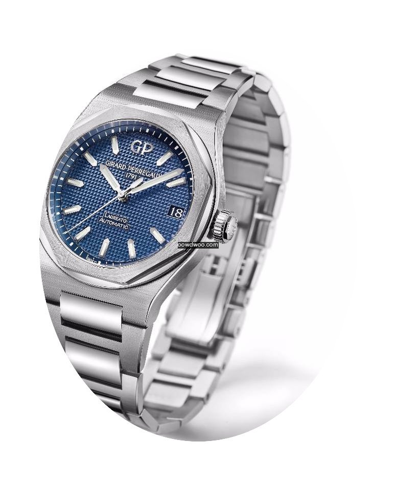 Girard Perregaux Laureato 42 mm...
