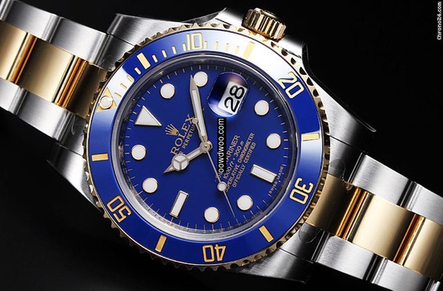 Rolex Submariner Date...