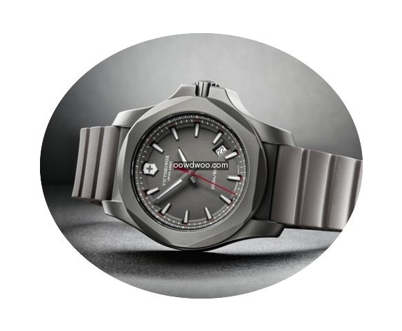 Victorinox Swiss Army I.N.O.X. Titanium ...