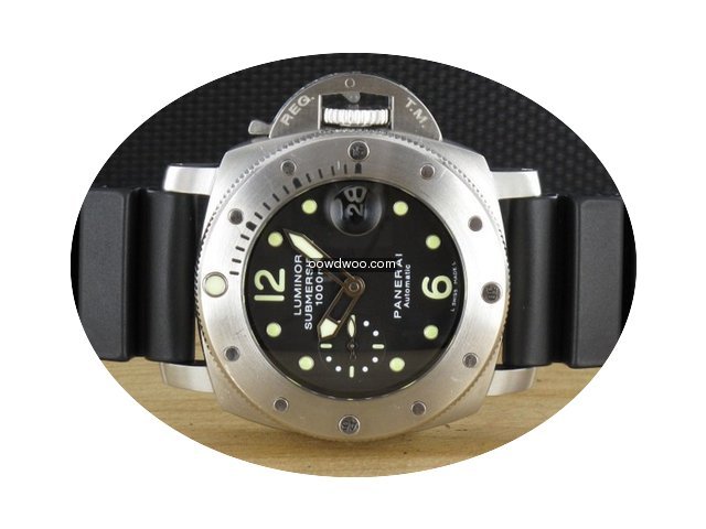 Panerai Submersible PAM00243 from 2009, ...