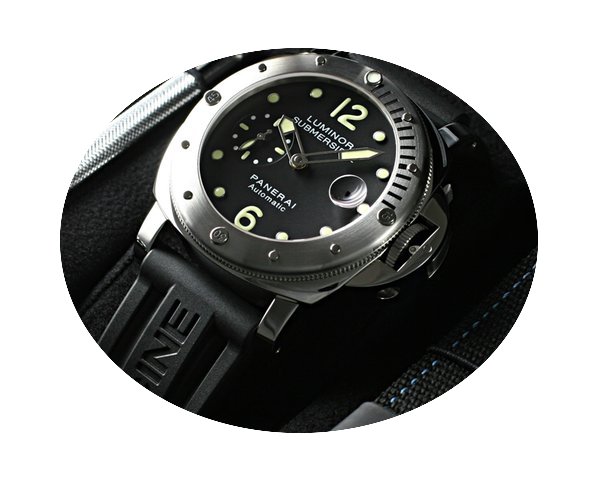 Panerai Luminor Submersible...