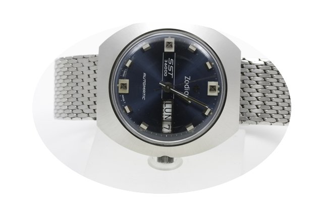 Zodiac SST 36000 Day Date Automatic Blau...