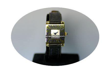 Cartier QUADRANT OBUS...