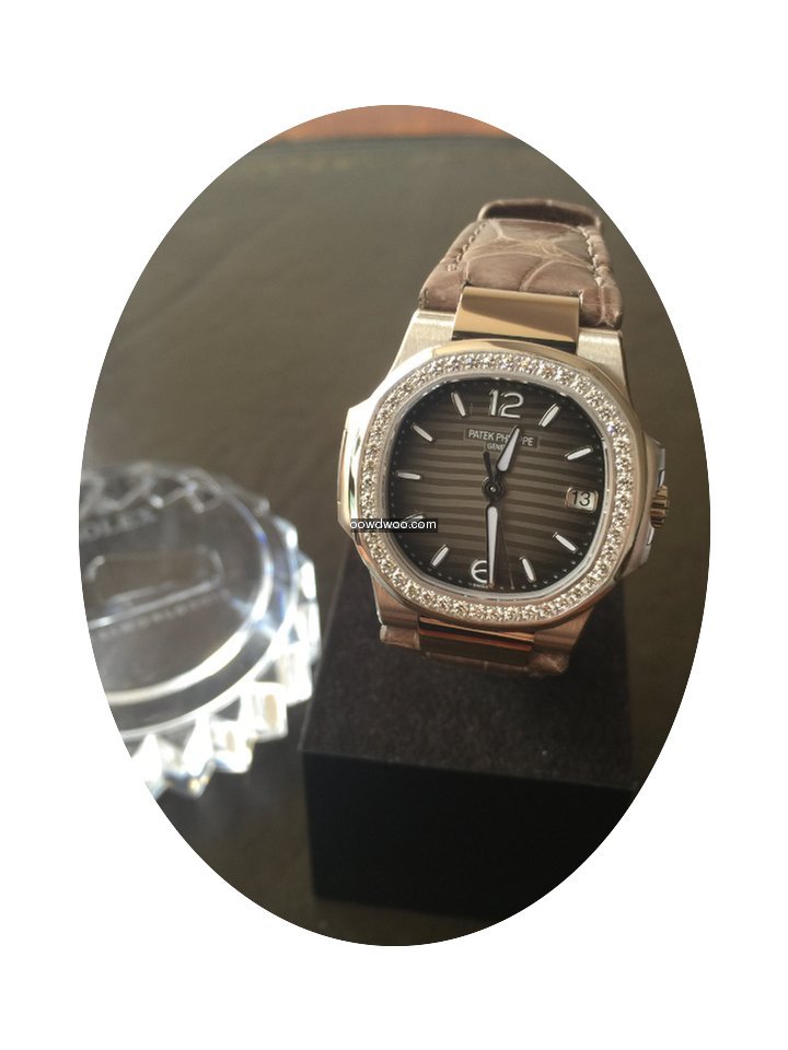 Patek Philippe 7010G-012...