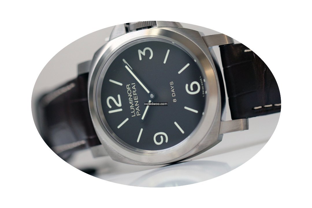 Panerai LUMINOR BASE 8 DAYS TITANE PAM 5...