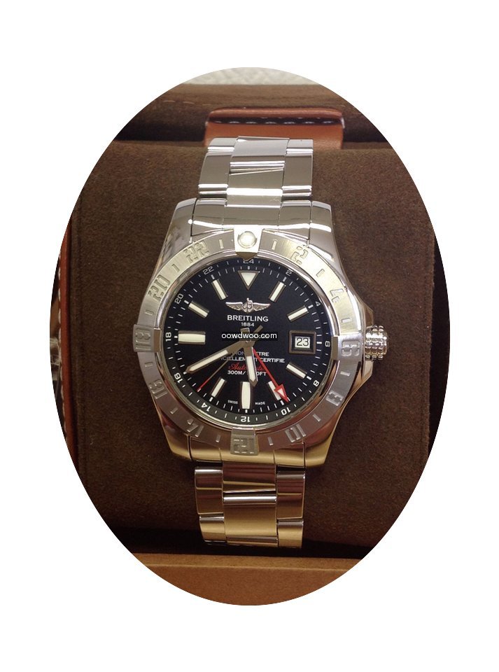 Breitling Avenger II GMT A32390 - Box & ...
