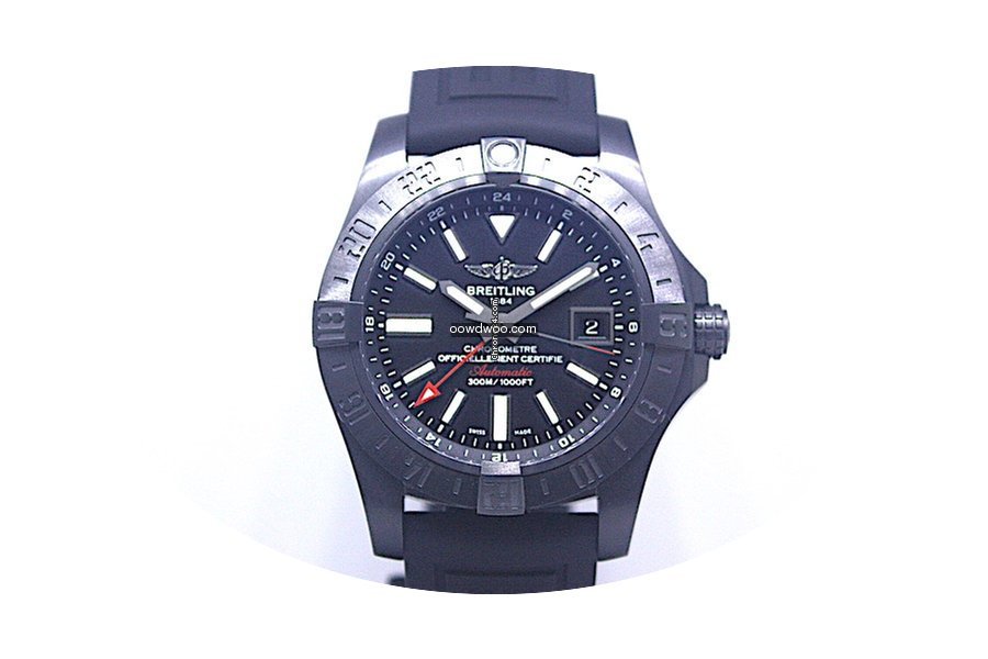 Breitling Avenger 2 GMT PVD M32390 UNWOR...