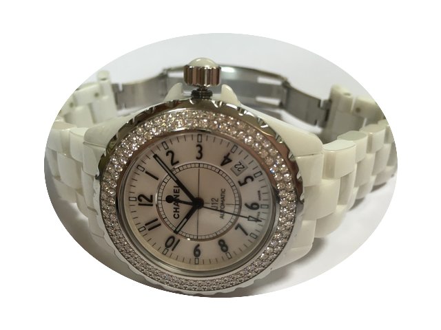 Chanel J12 38 mm diamants Garantie 1 an...