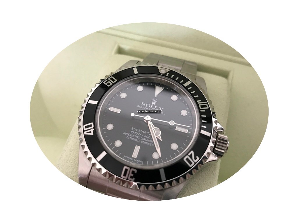 Rolex    SUBMARINER (NoDate)    14060M  ...