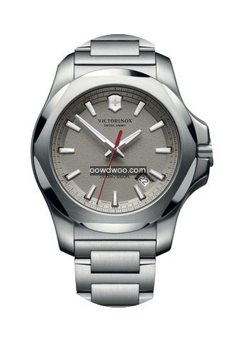Victorinox Swiss Army I.N.O.X. 241739...