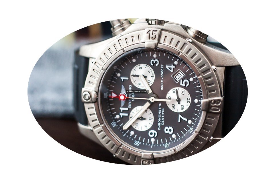 Breitling Chrono Avenger M1 Titanium Sup...