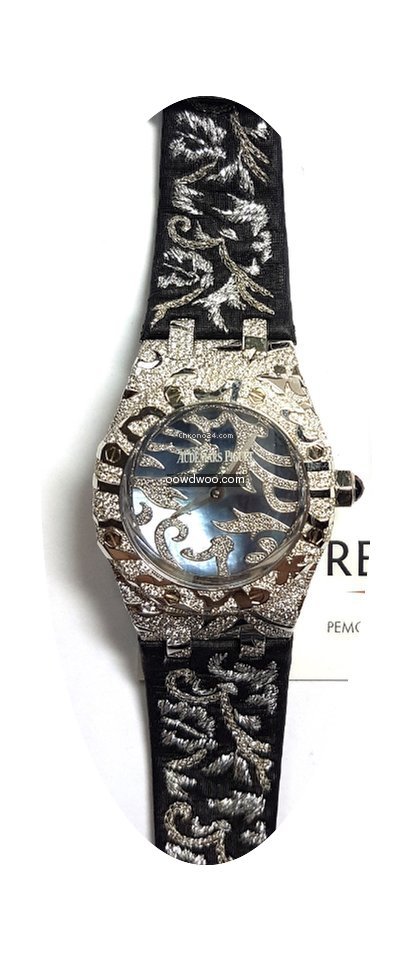 Audemars Piguet Royal Oak Leaves...