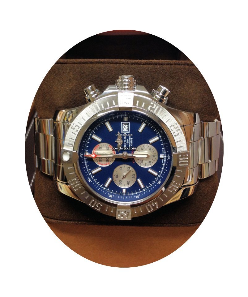 Breitling Super Avenger II A13371 - Box ...