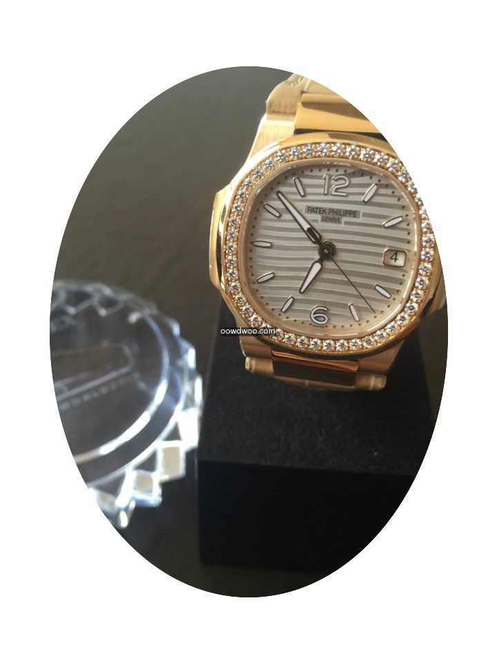 Patek Philippe 7010R-011...