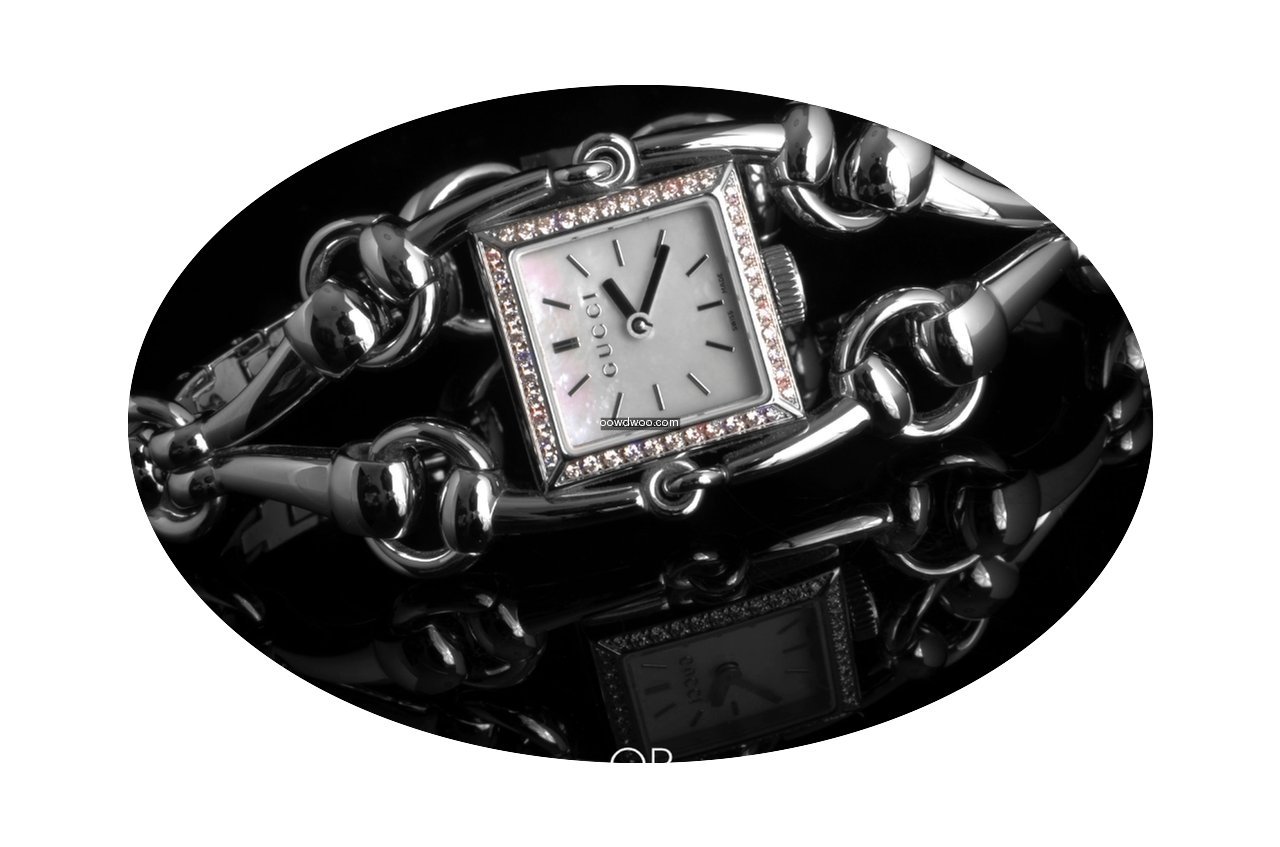 Gucci Signoria Small Diamonds...