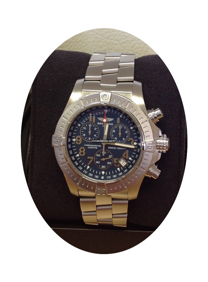 Breitling Avenger Seawolf A73390 - Servi...
