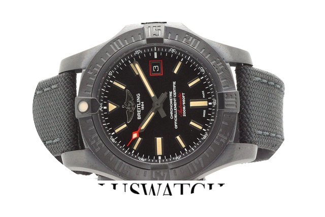 Breitling AVENGER BLACKBIRD 44 MM NEW V1...
