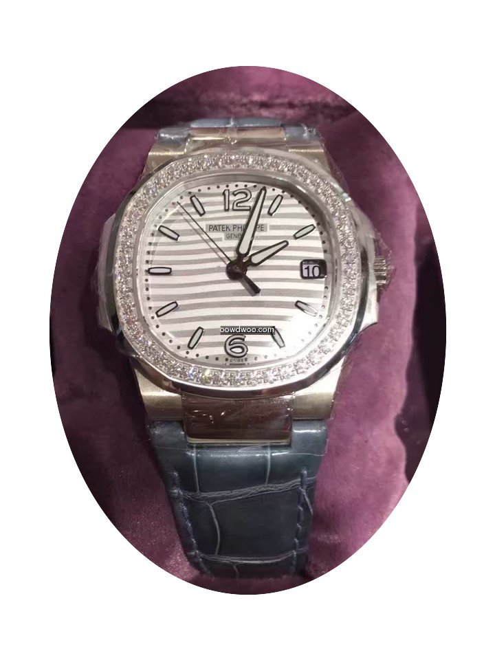 Patek Philippe 7010g-011...