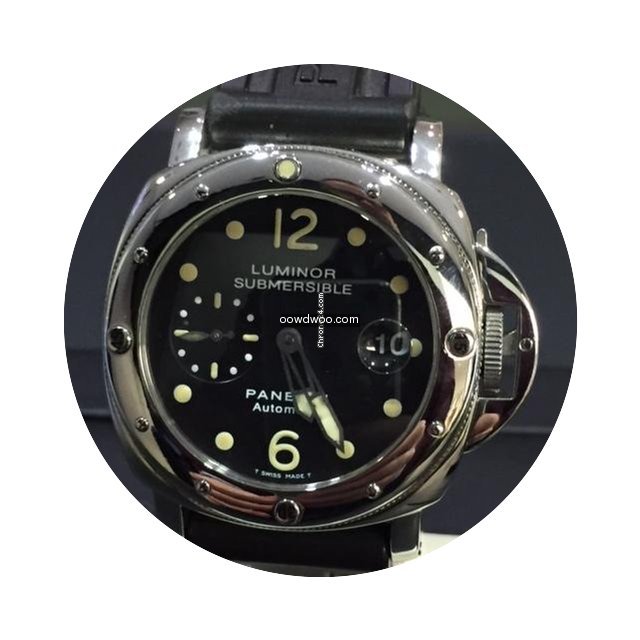 Panerai Luminor Submersible...