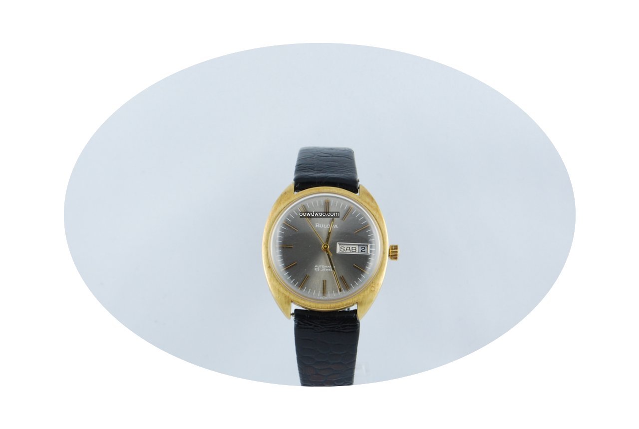 Bulova Date ,NOS ,Oro 18 kt...