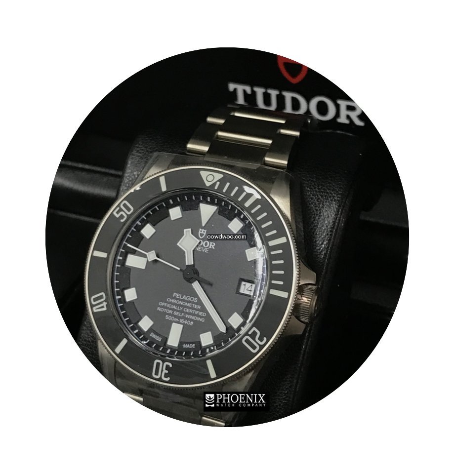 Tudor Pleagos Diving 25600TN...