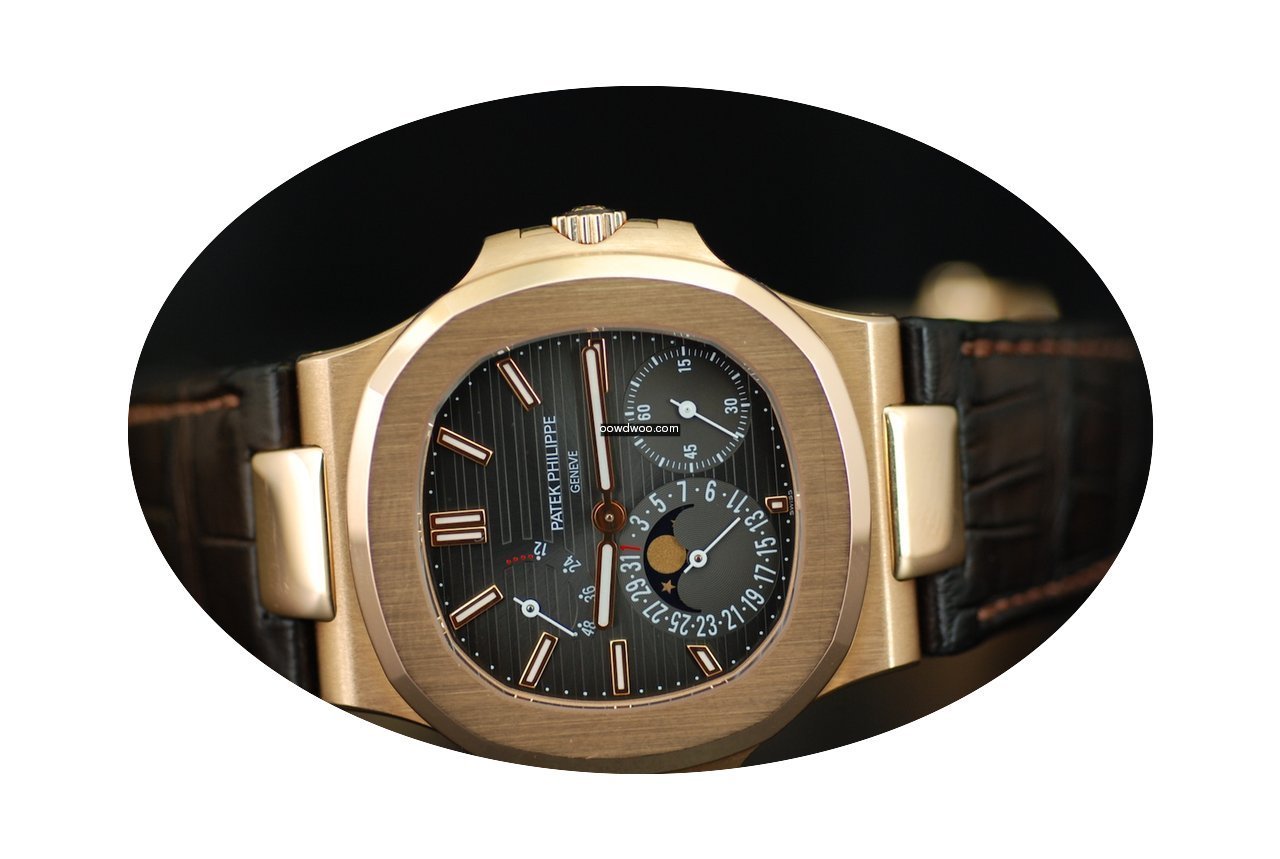 Patek Philippe Nautilus 5712 Rose gold...