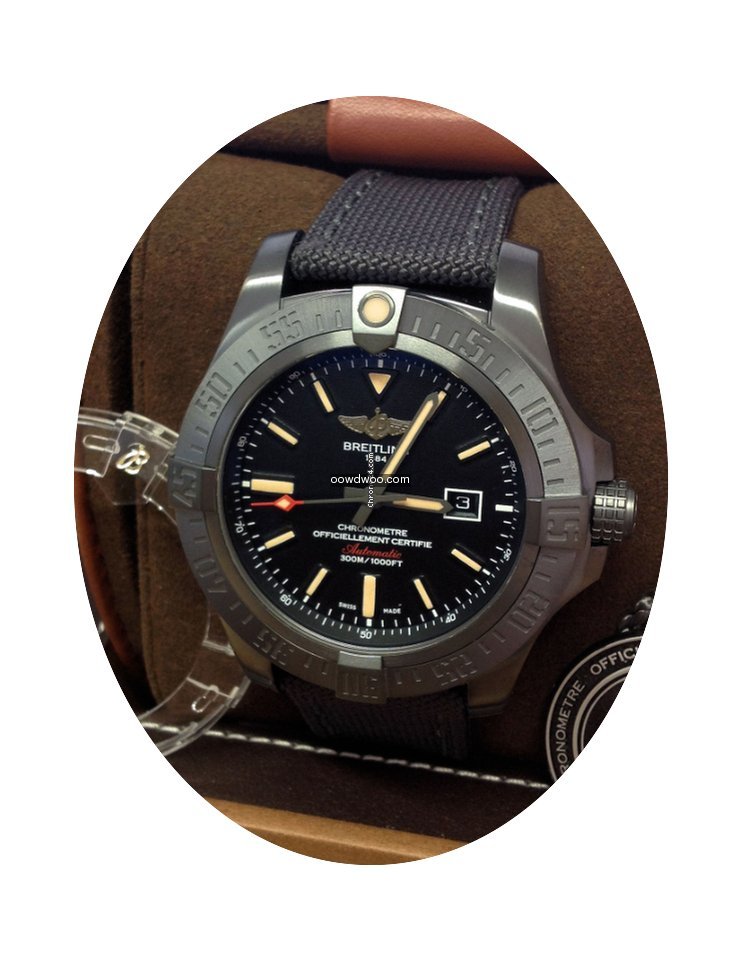 Breitling Avenger Blackbird V17310 - 48m...