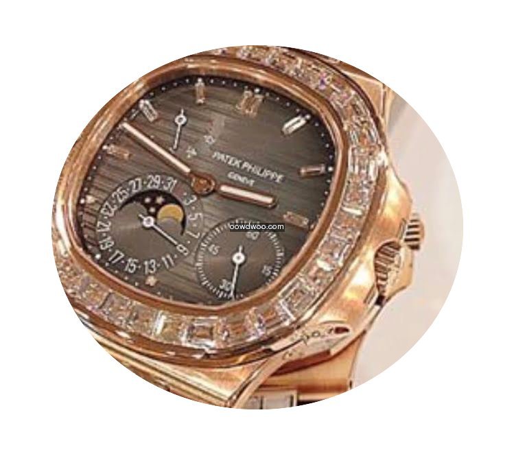 Patek Philippe 5724R-001 Nautilus Rose G...