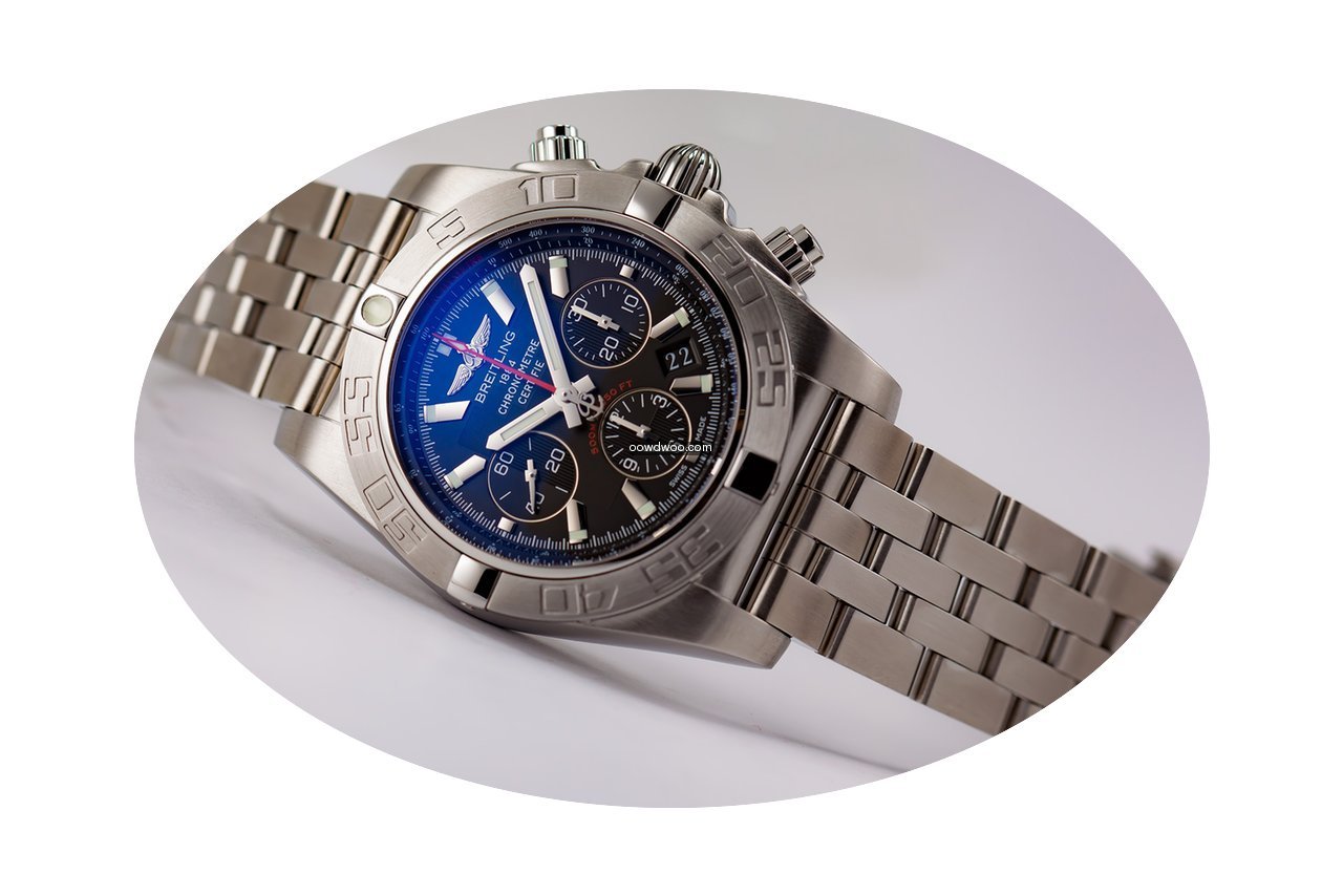Breitling Chronomat 44 Flying Fish Black...