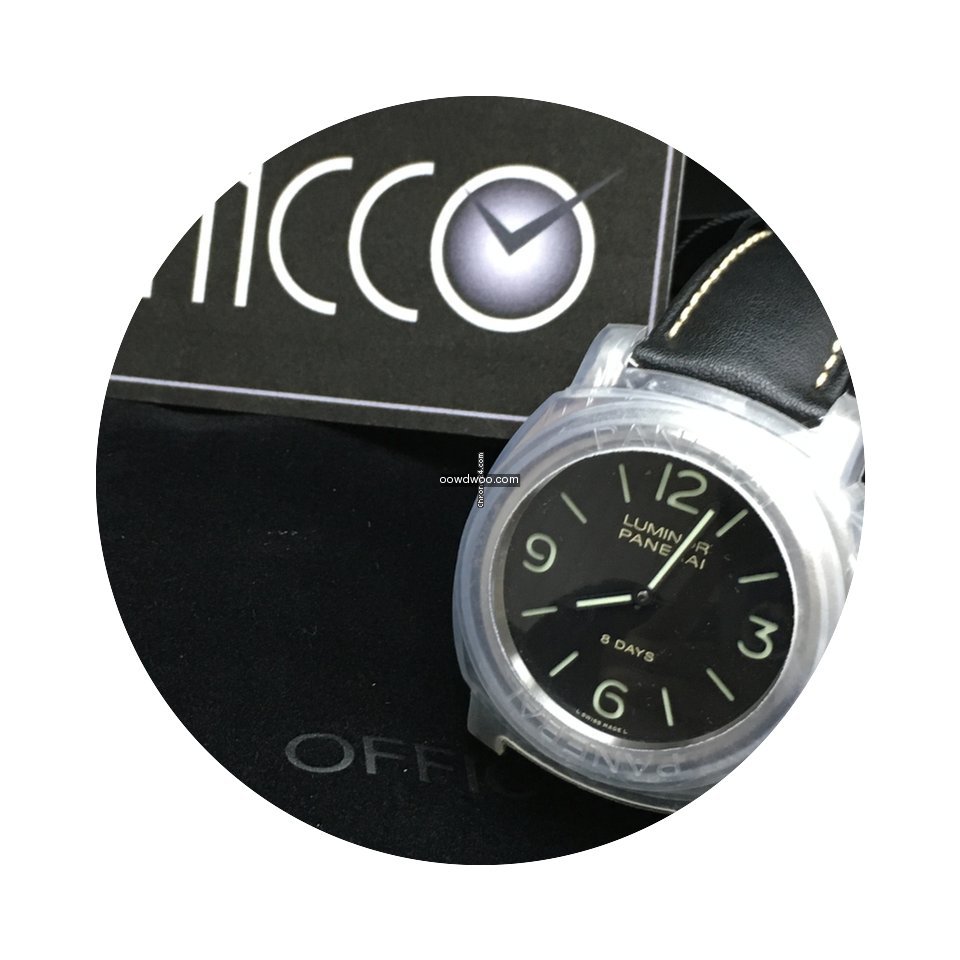 Panerai Pam 560 Luminor Base 8 Days Acci...