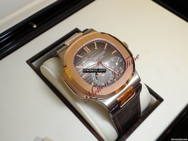 Patek Philippe 5712GR EXTREMELY RARE NAU...