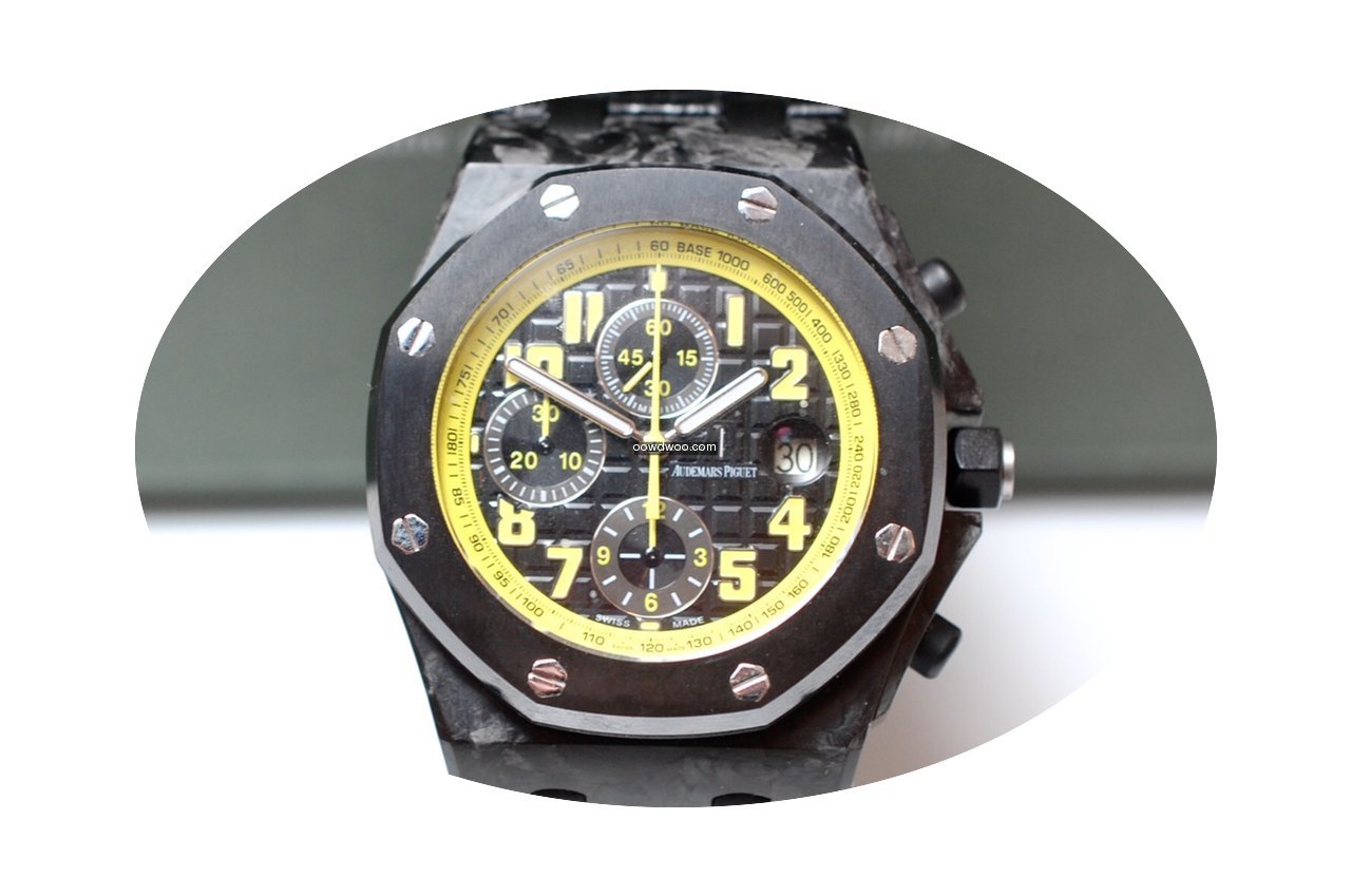 Audemars Piguet Bumblebee Carbon...