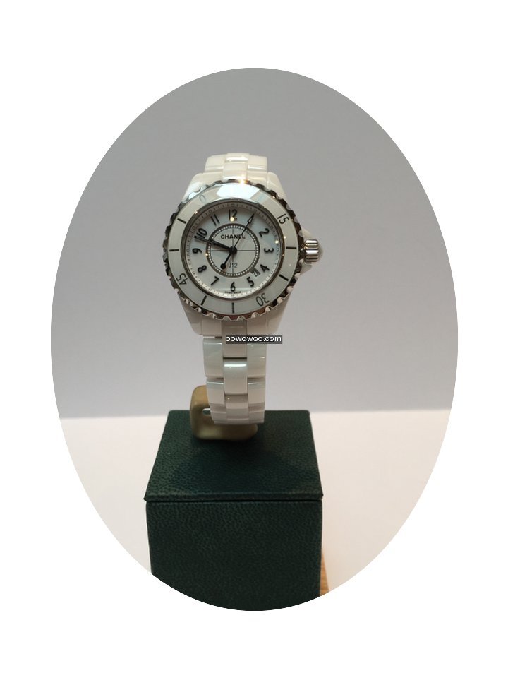 Chanel J12...