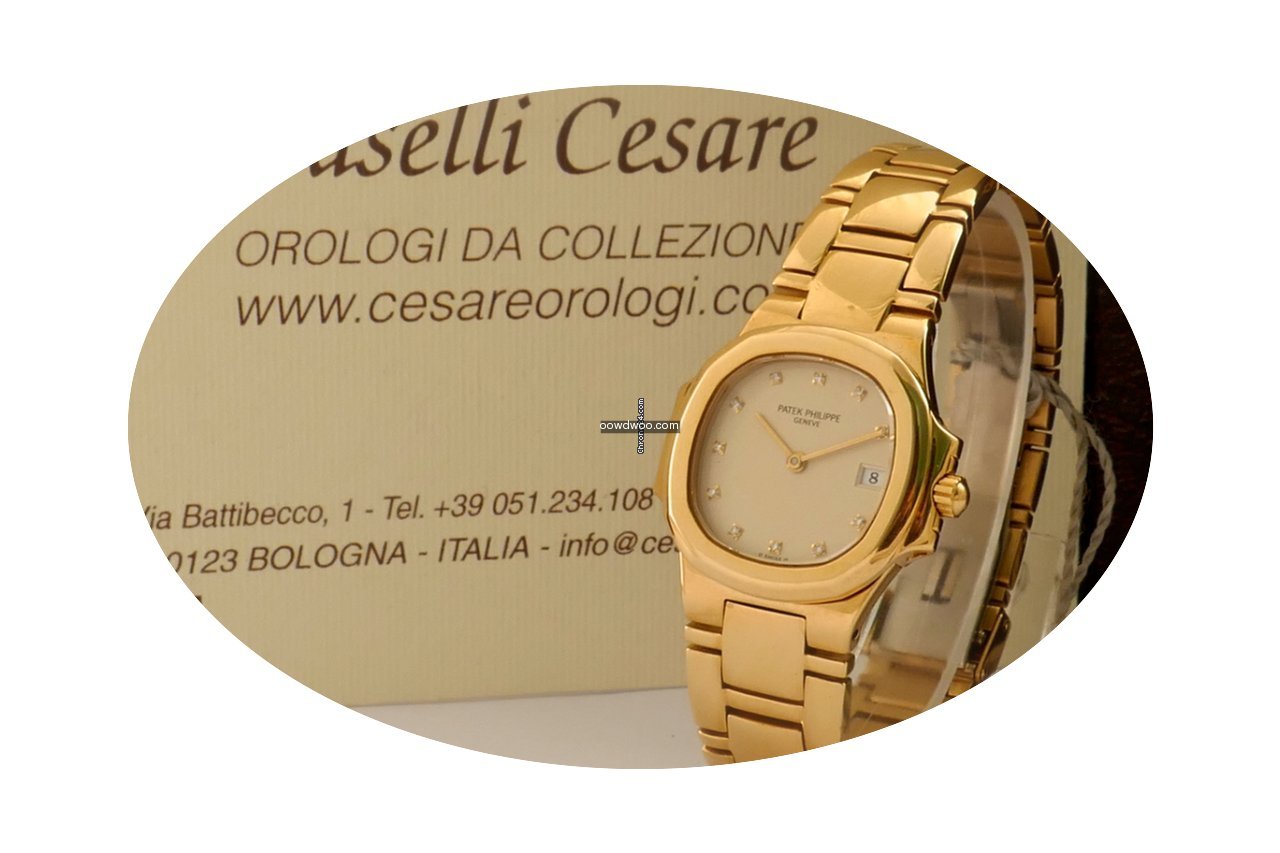 Patek Philippe Nautilus Lady Ref. 4700 O...